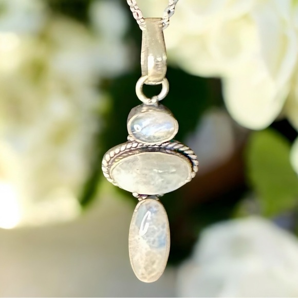 Natural Triple Rainbow Moonstone 925 Sterling Silver Pendant Dainty - Picture 9 of 11